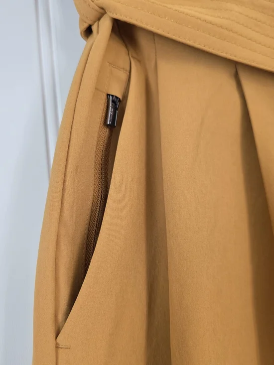 ATHLETA Women’s Mustard High Waisted Shorts Size 8 - Picture 6 of 8